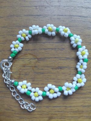 Daisy bracelet 1