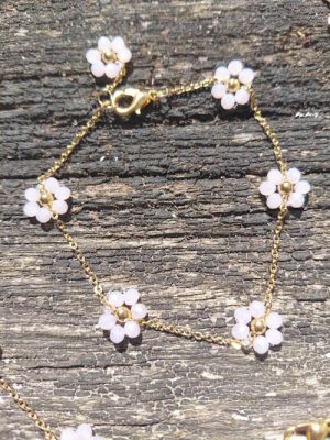 Pink and gold daisy chain bracelet